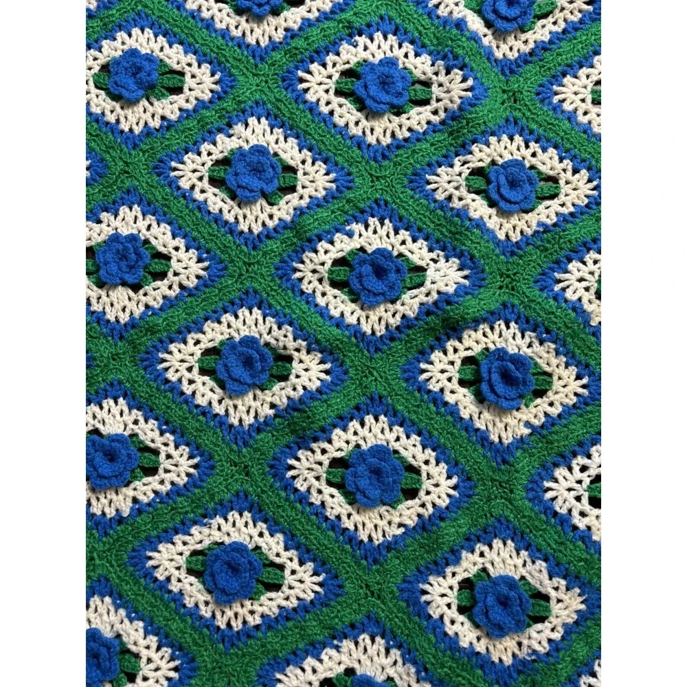 Handmade Knit Blanket Blue Green Diamond Rose Afghan Throw 60 x 50 READ